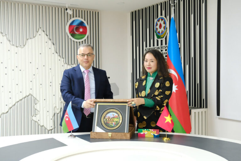 Vusal Gasimli met with representatives of the Vietnamese Institute of Political Management and Development Strategy